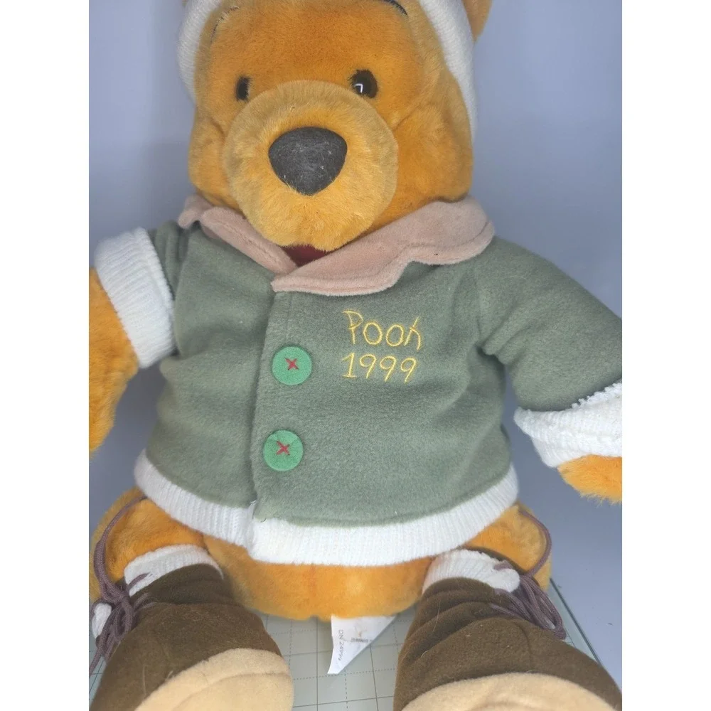 Disney 1999‎ Winnie the Pooh Stuffed Toy